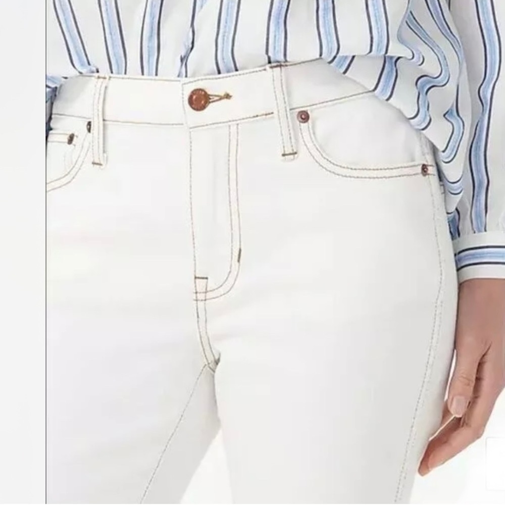 𝅺j.crew 9" vintage straight jean white gold stitch Size 27T